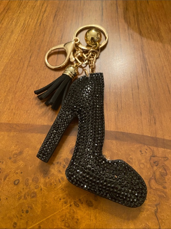 unknown Accessories - Black Crystal High Heel Tassel Keychain - Fashion Key & Card Accessory
